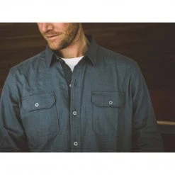 KUHL Men's Descendr Flannel Shirt 15 KUHL Men's Descendr Flannel Shirt