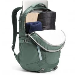 The North Face Camp & Hike Women's Recon Backpack