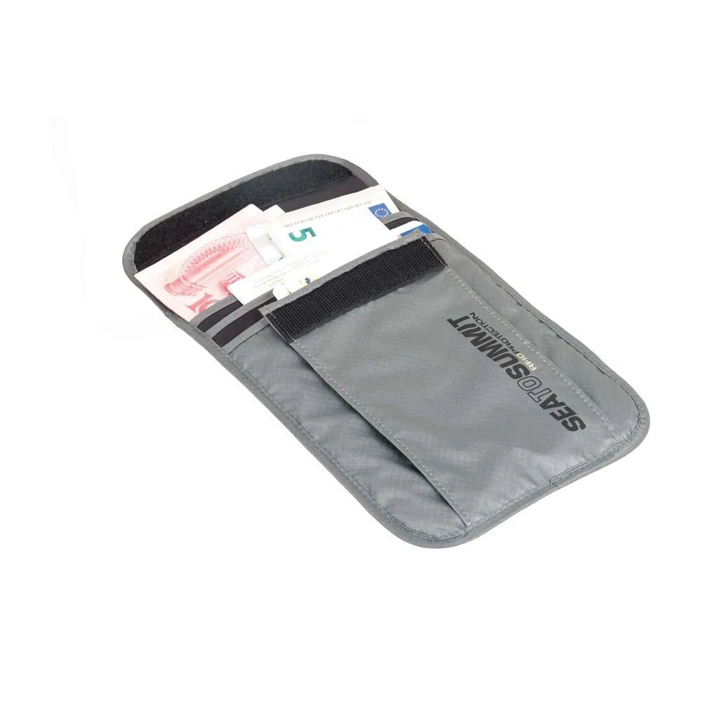 Sea To Summit Travelling Light Neck Wallet RFID 1 Sea To Summit Travelling Light Neck Wallet RFID