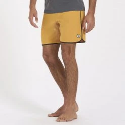 Vuori Men's Cruise Boardshort