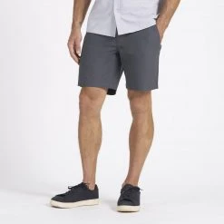 Vuori Men's Aim Short
