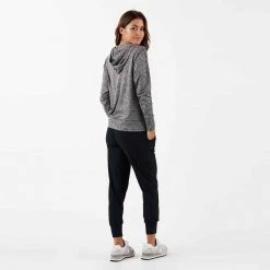 Vuori Women's Halo Performance Hoodie