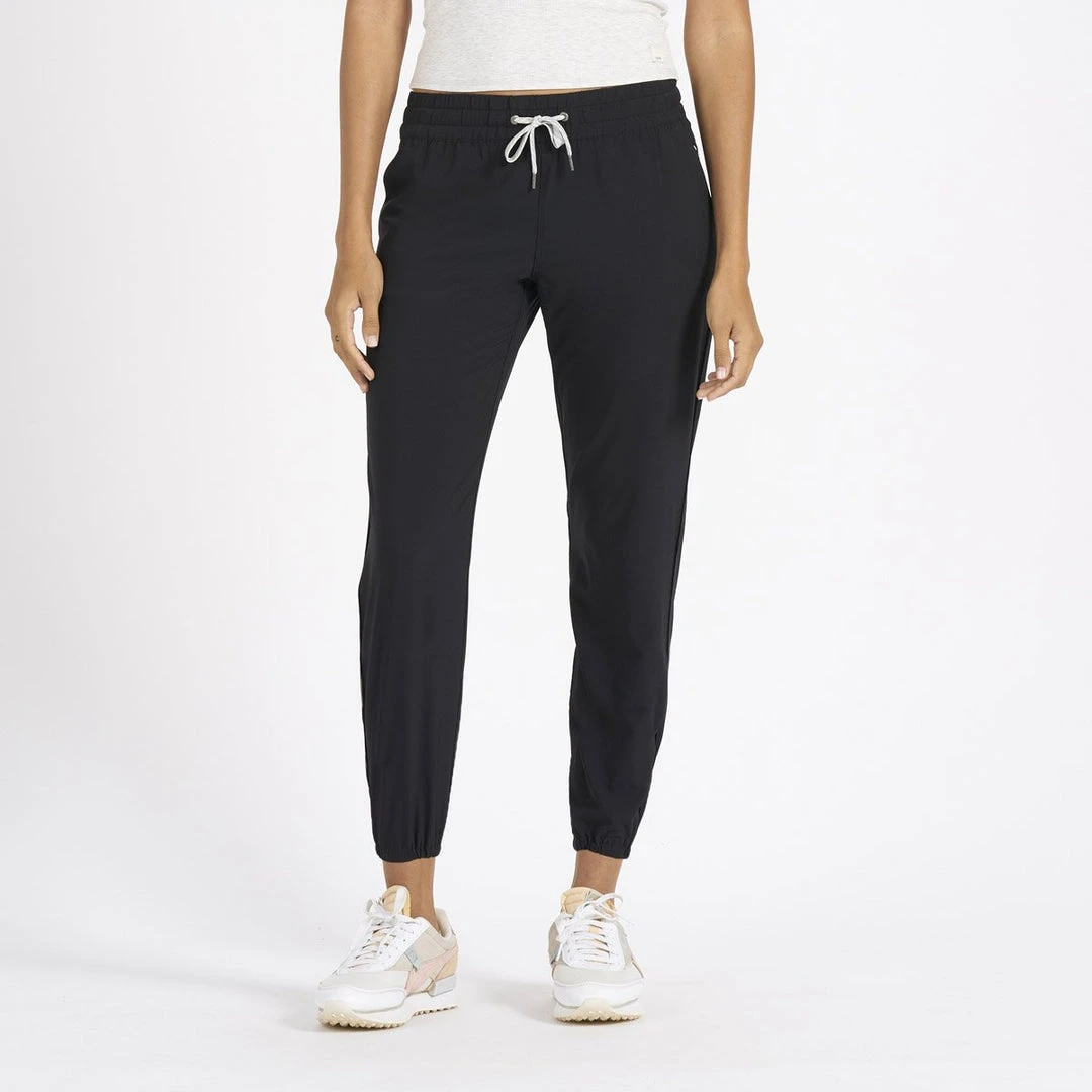 Vuori Women's Weekend Jogger 1 Vuori Women's Weekend Jogger