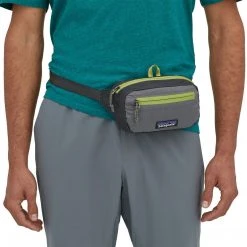 Patagonia Camp & Hike Ultralight Black Hole Mini Hip Pack 1L