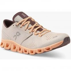 On Running Women's Cloud X 63 On Running Women's Cloud X